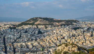 Atina, Yunanistan'ın havadan görünümü. Atina tarih ve arkeoloji yi seven turistik bir cazibe merkezidir.