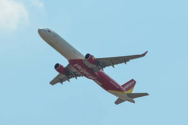 Saigón Vietnam Febrero 2019 A683 Vietjet Air Airbus A321 Despegue — Foto de Stock