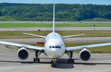 Hokkaido Yeni Chitose Havaalanı'nda uçak