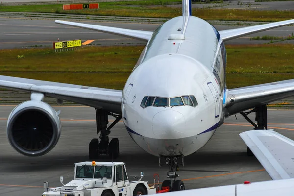 北海道新千歳空港の飛行機 — ストック写真