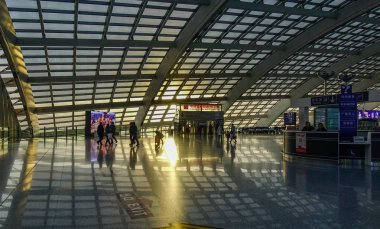 Pekin' deki modern tren istasyonu, Çin 