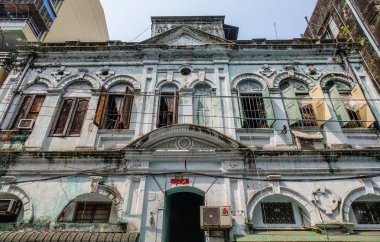 Yangon, Myanmar'daki eski binalar 