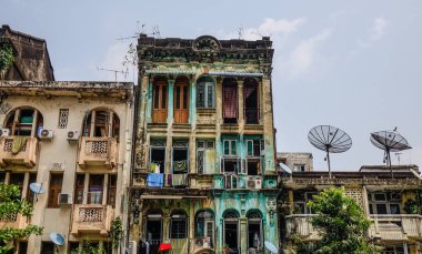Yangon, Myanmar'daki eski binalar 