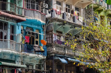 Yangon, Myanmar'daki eski binalar 