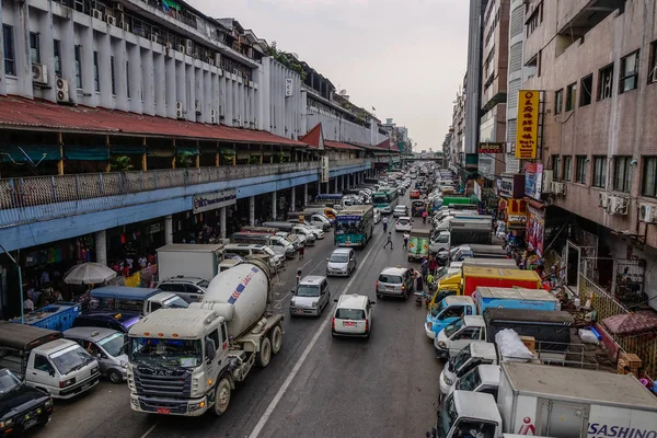 Calle de Yangon, Myanmar —  Fotos de Stock