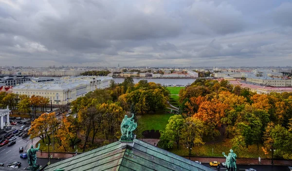Вид с воздуха на Санкт-Петербург, Россия — стоковое фото
