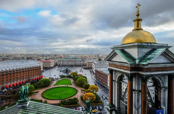 Flygbild över St. Petersburg, Ryssland — Stockfoto