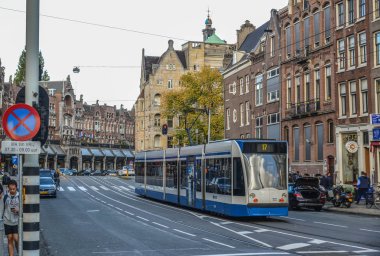 Amsterdam, Hollanda 'da metro treni 