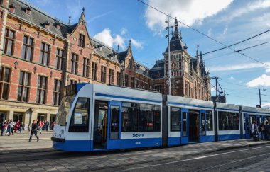 Amsterdam, Hollanda 'da metro treni 
