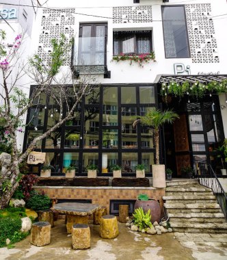 Dalat, Vietnam 'daki pansiyon binası cephesi