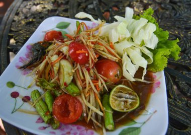 Tay papaya salatası