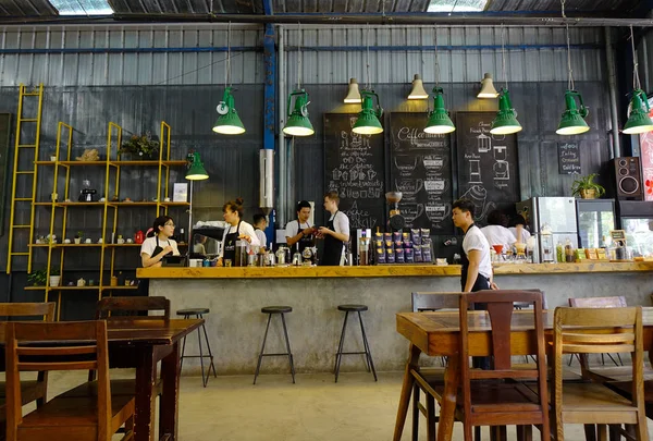 Cafés e lojas de café em Dalat, Vietnam — Fotografia de Stock