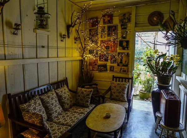 Vintage coffee shop in Dalat, Vietnam — Stock Photo, Image