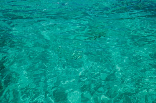 Turquoise water on the tropical sea — Stock Photo, Image