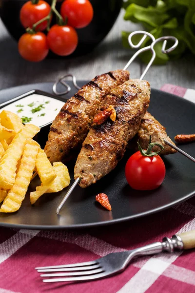 Barbecued Kofta Kebeb Fries Vegetables Plate Selective Focus — Stock Photo, Image