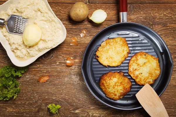 Delicious homemade potato pancakes. — Stock Photo, Image