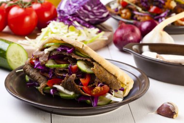 Çörek sığır eti kebabı