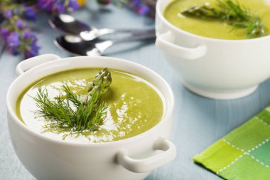 Kuşkonmaz ile lezzetli çorba.