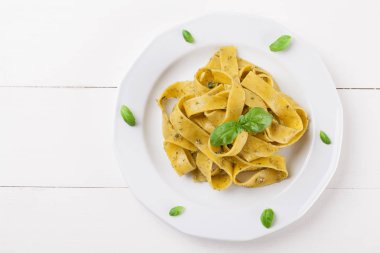 Makarna tagiatelle pesto ile 