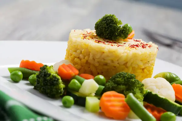 Portion of risotto with vegetables. — Stock Photo, Image