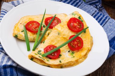 Sebzeli lezzetli omlet.