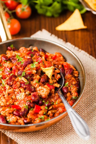 Mexicaanse Nacho Met Chili Con Carne Vooraanzicht — Stockfoto