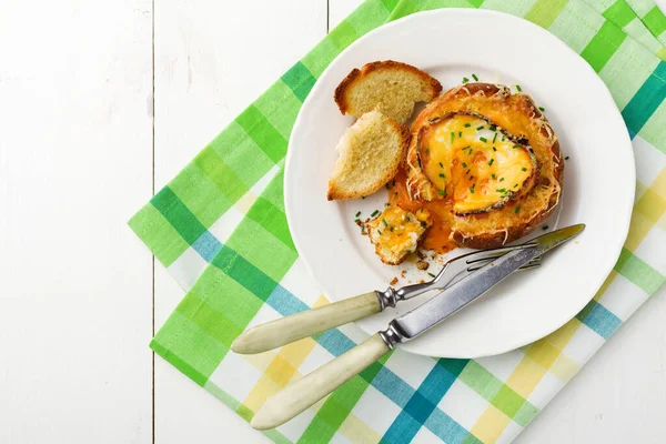 Baked Sandwich Egg Cheese Ham Hot Breakfast Bun Liquid Egg — Stock Photo, Image