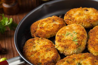 Lezzetli vejetaryen pirzolalar. Ön görünüm.