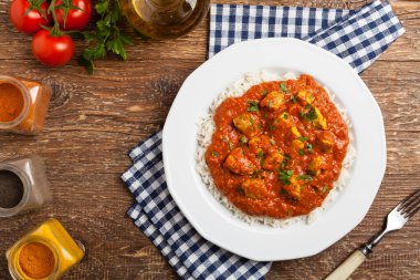 Geleneksel Hint ve Pakistan mutfağı. Tikka masala. Üst görünüm.