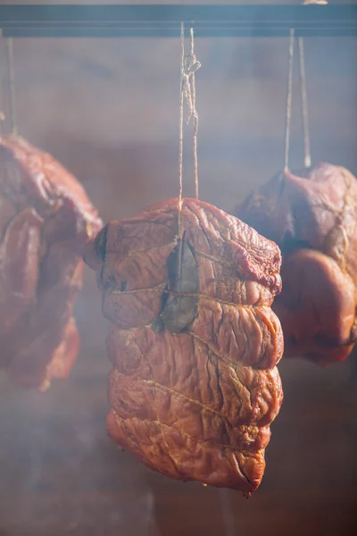 Carne Porco Defumada Fumeiro Caseiro — Fotografia de Stock