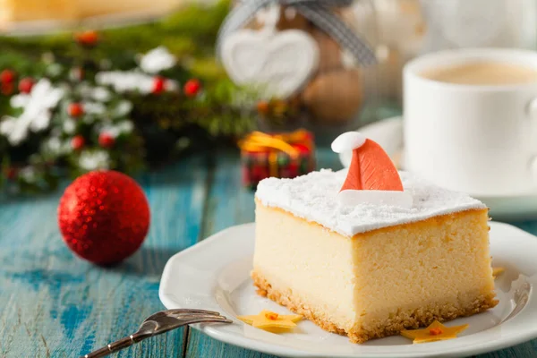 Delicious Traditional Cheesecake Christmas Decoration Front View — Stock Photo, Image