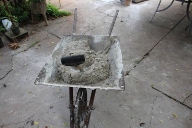 Duvar için çimento karışımı