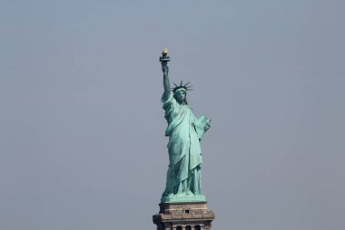 Özgürlük Anıtı, Hudson Nehri, New York, Estatua de la Libertad sobre el rio Hudson en New York