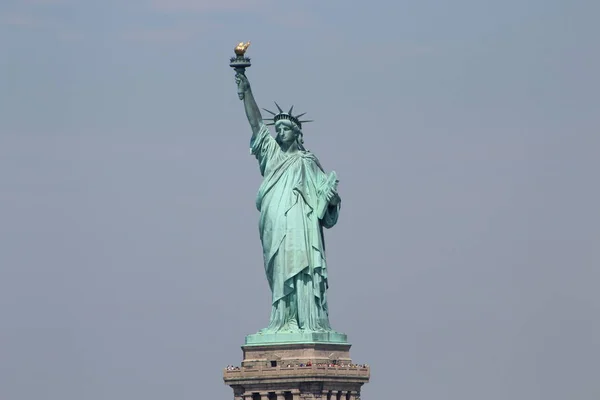 Пам Ятник Свободи Річка Гудзон Нью Йорк Estatua Лібертад Sobre — стокове фото