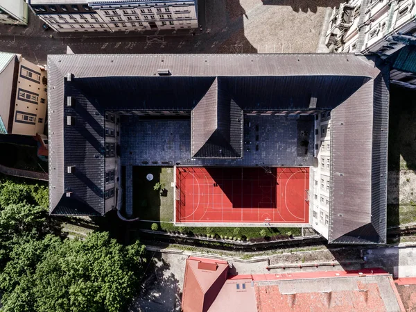 Eski binalar grup üzerinde havadan görünümü