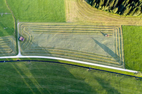 Vista Aérea Del Tractor Que Trabaja Campo —  Fotos de Stock