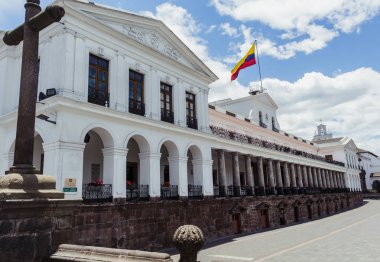 Carondelet Sarayı, Quito tarihi merkezinde Ekvador hükümetinin koltuk