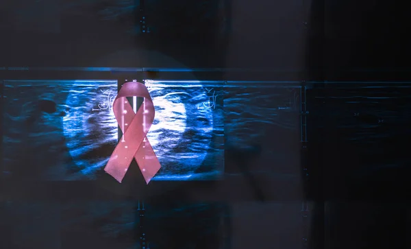Różowa Wstążka Świadomości Raka Piersi Tle Mammografii Koncepcja Zapobiegania Rakowi — Zdjęcie stockowe