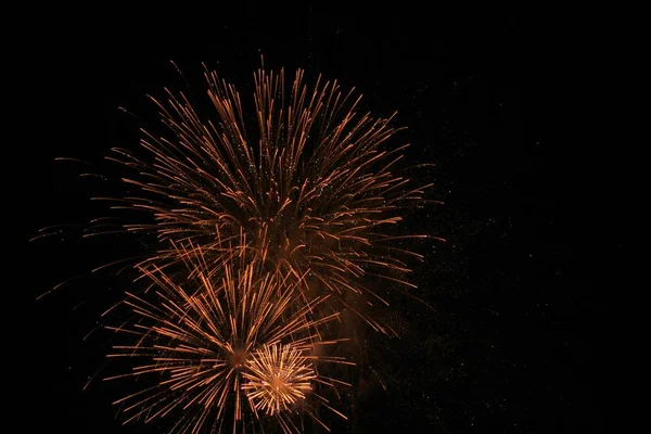 Fogos Artifício Explosão Cor Beleza Através Céu Noturno Como Celebrações — Fotografia de Stock
