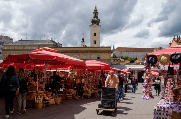 Dolac pazar Zagreb şehir merkezi. Hırvatistan turistik hedef. Avrupa