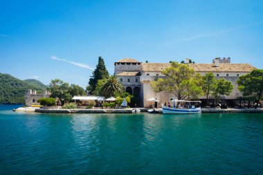 Mljet Ulusal Parkı'ndaki Saint Mary Adası, Mljet adası, Dalmaçya, Hırvatistan.