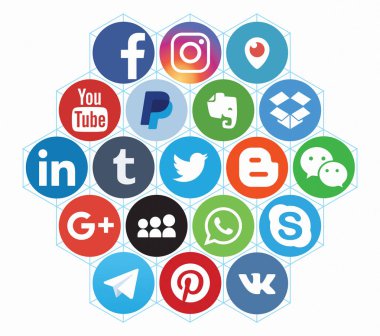 Kazan, Rusya - 12 Nisan 2017: Kağıda basılmış popüler sosyal medya logolarının toplanması: Facebook, Twitter, Linkedin, Instagram, Whatsapp, Youtube, Blogger ve diğer