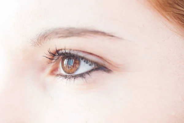 İnsan gözünün makro görüntüsü