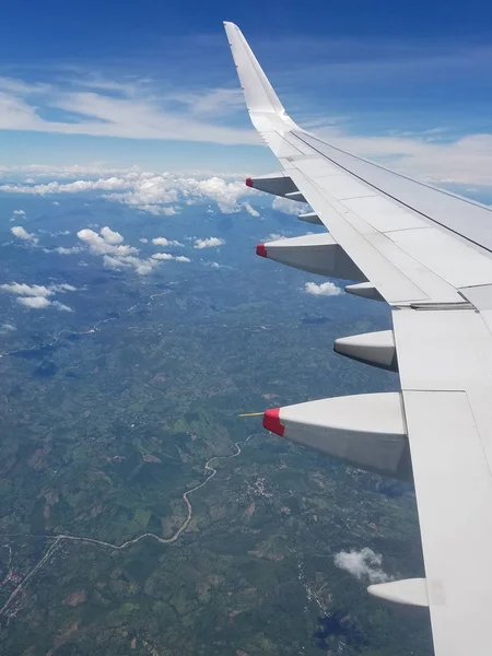 남아메리카에 다운된 비행에 비행기 — 스톡 사진