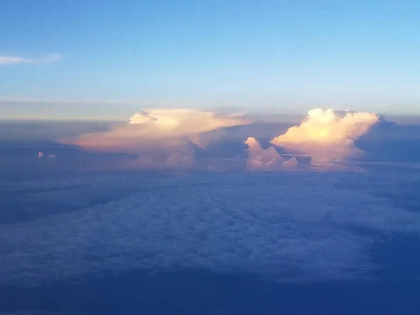Avião Vista Voo Acima América Sul Com Nuvens Acima Floresta — Fotografia de Stock