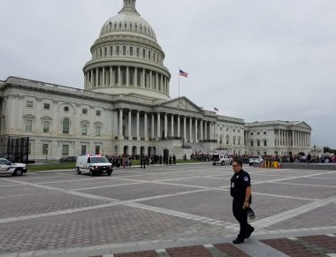 Washington, Dc - 06 Ekim 2018: Anayasa Mahkemesi Adalet ilişkilendirmek için Senato oy sırasında bina Capitol, protestocular tutuklandı.