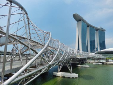 Singapore, Singapur - 6 Mayıs 2017: Marina Bay Sands ikonik kemer
