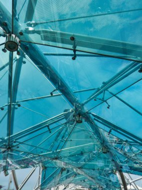 Singapore, Singapur - 6 Mayıs 2017: Marina Bay Sands ikonik kemer