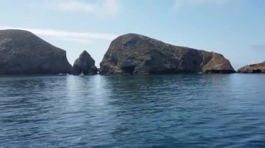 Pasifik Okyanusu 'nda tekne turu Anacapa adası, Channel Adaları Ulusal Parkı, Kaliforniya, Usa.
