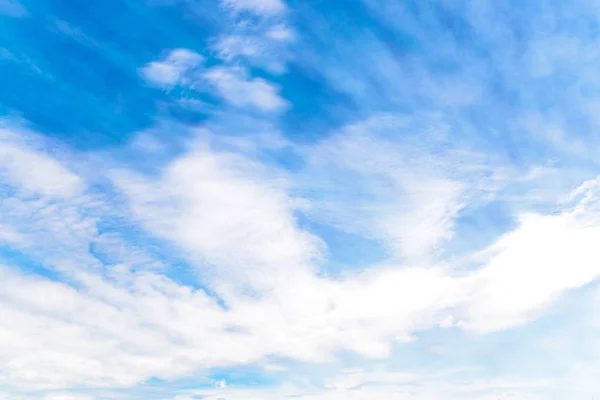 White Blue Sky Beautiful Clouds Floating — Stock Photo, Image